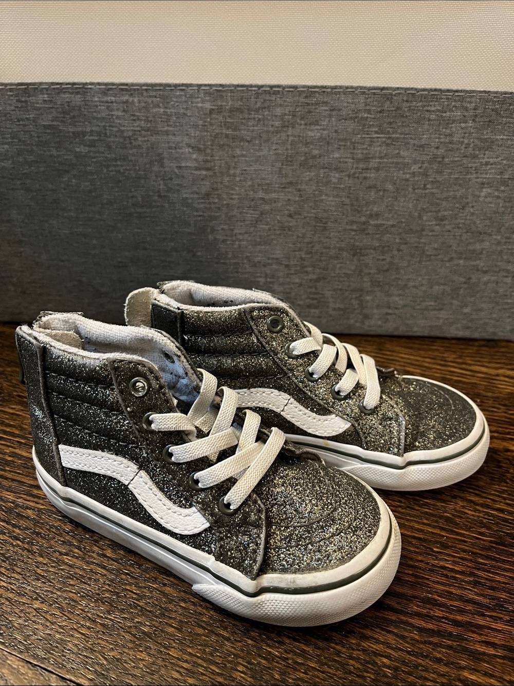 Toddler Vans High-Top Glitter Sneakers in Silver with White Stripe